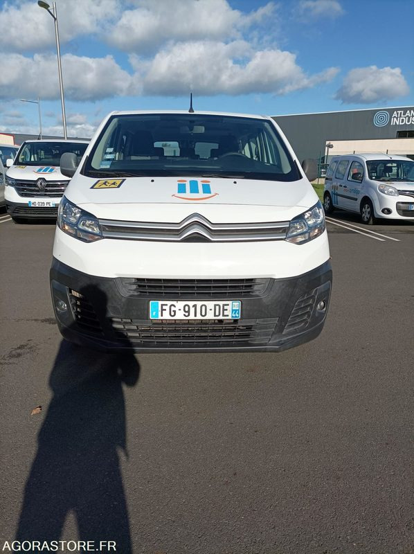 FG-910-DE - Roulant - CITROEN JUMPY SPACE TOURER - VP - 199 032 Kms - Minibus, Passenger van: picture 3 FG-910-DE - Roulant - CITROEN JUMPY SPACE TOURER - VP - 199 032 Kms - Minibus, Passenger van: picture 3