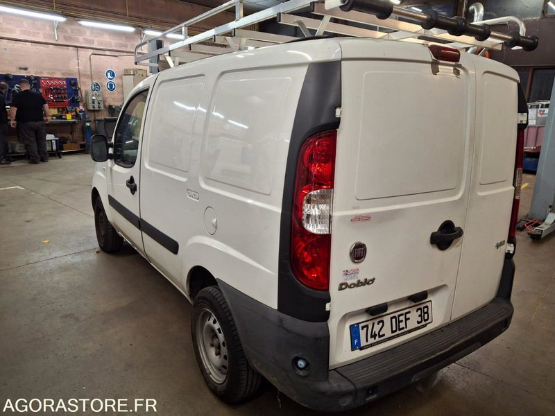 FIAT DOBLO CARGO GNV - Small van: picture 5 FIAT DOBLO CARGO GNV - Small van: picture 5