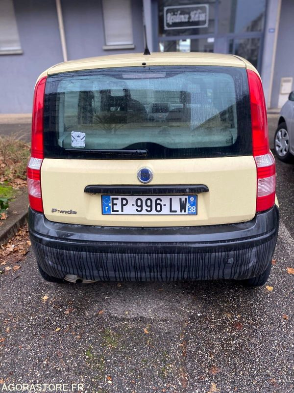 FIAT PANDA - 111000 KILOMETRES - ESSENCE 1.1 - Car: picture 3 FIAT PANDA - 111000 KILOMETRES - ESSENCE 1.1 - Car: picture 3