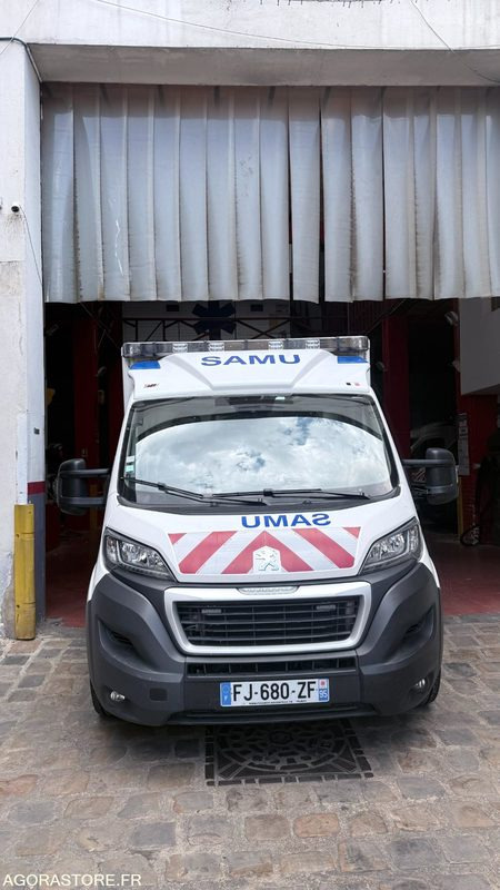 FJ-680-ZF - Non Roulant - PEUGEOT BOXER - SMUR - L3H2 4T - CG KS - 180 000 Kms - Panel van: picture 2 FJ-680-ZF - Non Roulant - PEUGEOT BOXER - SMUR - L3H2 4T - CG KS - 180 000 Kms - Panel van: picture 2