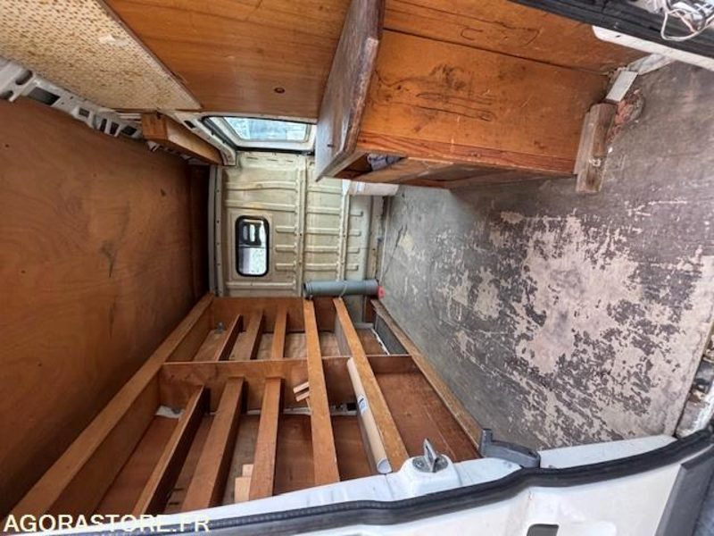 FOURGON CITROEN JUMPER FT30 de 2010 76305kms - Panel van: picture 4 FOURGON CITROEN JUMPER FT30 de 2010 76305kms - Panel van: picture 4