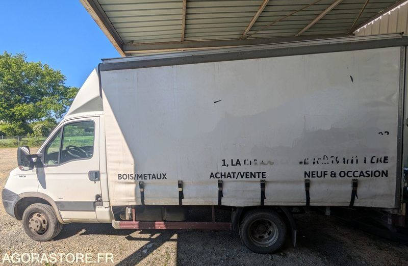 FOURGON IVECO 35C18 - 2008 - 182 000 KM - Panel van: picture 2 FOURGON IVECO 35C18 - 2008 - 182 000 KM - Panel van: picture 2