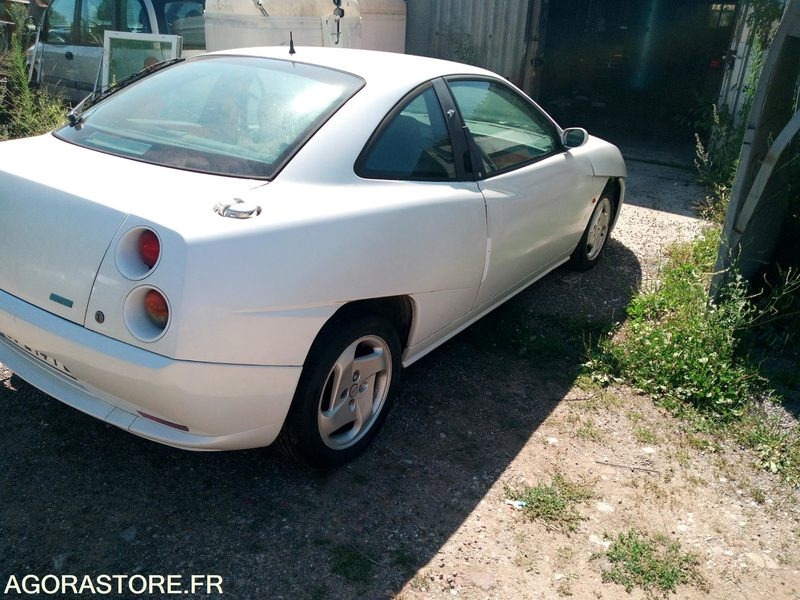 Fiat coupée 2.0L 20V - Car: picture 5 Fiat coupée 2.0L 20V - Car: picture 5