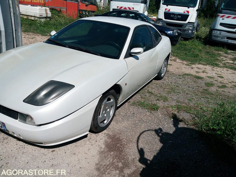 Fiat coupée 2.0L 20V - Car: picture 2 Fiat coupée 2.0L 20V - Car: picture 2