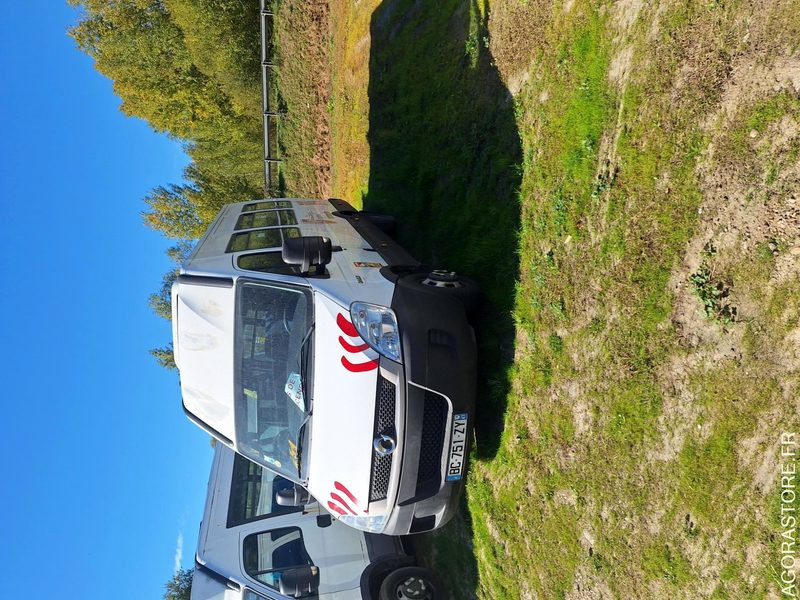 IVECO BUS DAILY N°102095 - Minibus, Passenger van: picture 2 IVECO BUS DAILY N°102095 - Minibus, Passenger van: picture 2