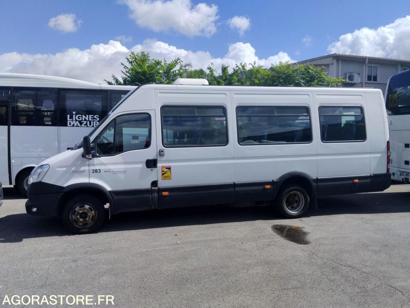 IVECO DAILY N°142064 - Minibus, Passenger van: picture 5 IVECO DAILY N°142064 - Minibus, Passenger van: picture 5