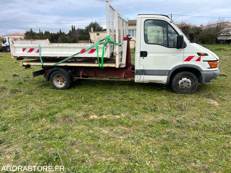 Iveco 35c10 polybenne - 226000km - 2002 - Tipper van: picture 3 Iveco 35c10 polybenne - 226000km - 2002 - Tipper van: picture 3