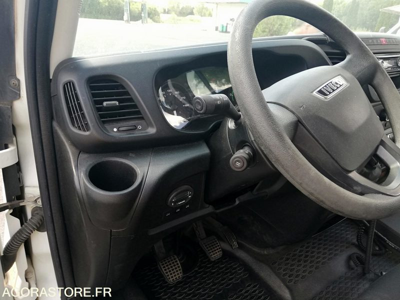Iveco Daily Line - Minibus, Passenger van: picture 4 Iveco Daily Line - Minibus, Passenger van: picture 4