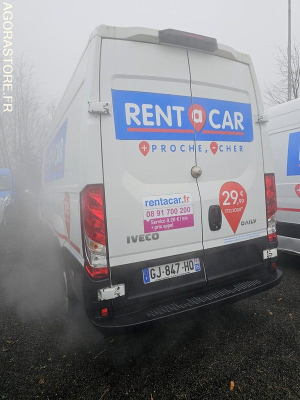 Iveco daily 35S14 - GJ847HQ - 8815 kms 2022 - Panel van: picture 4 Iveco daily 35S14 - GJ847HQ - 8815 kms 2022 - Panel van: picture 4
