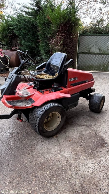 Kubota F3060 - Garden mower: picture 3 Kubota F3060 - Garden mower: picture 3