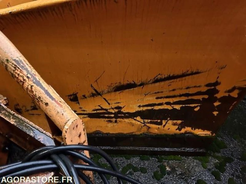 LAME A NEIGE ETRAVE TRANSFORMABLE BIALLER TYPE H4 - 2000 - Snow plough: picture 3 LAME A NEIGE ETRAVE TRANSFORMABLE BIALLER TYPE H4 - 2000 - Snow plough: picture 3