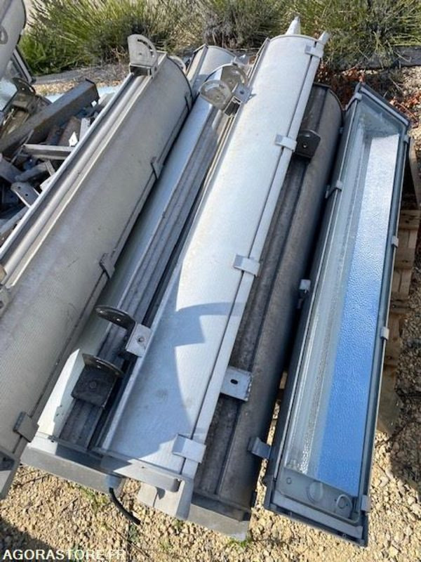 Luminaires urbains et d’éclairage public - Tool/ Equipment: picture 1 Luminaires urbains et d’éclairage public - Tool/ Equipment: picture 1