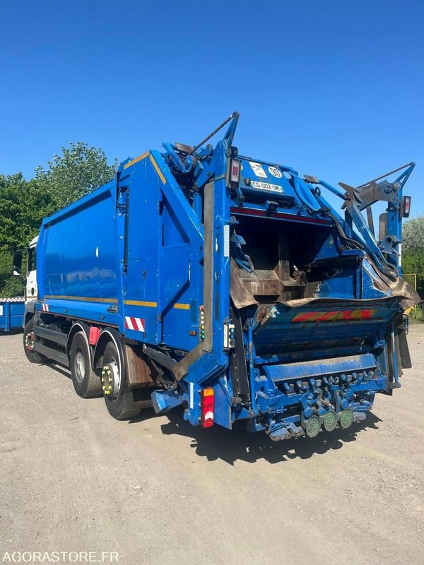 MAN 26T/BOM - CD002DM - 2012 / 518 646 KM - Garbage truck: picture 1 MAN 26T/BOM - CD002DM - 2012 / 518 646 KM - Garbage truck: picture 1