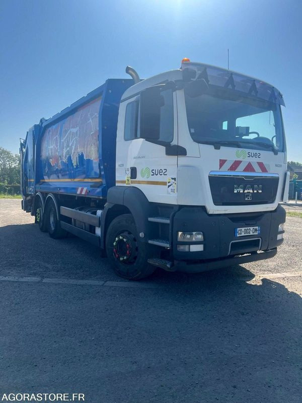 MAN 26T/BOM - CD002DM - 2012 / 518 646 KM - Garbage truck: picture 3 MAN 26T/BOM - CD002DM - 2012 / 518 646 KM - Garbage truck: picture 3