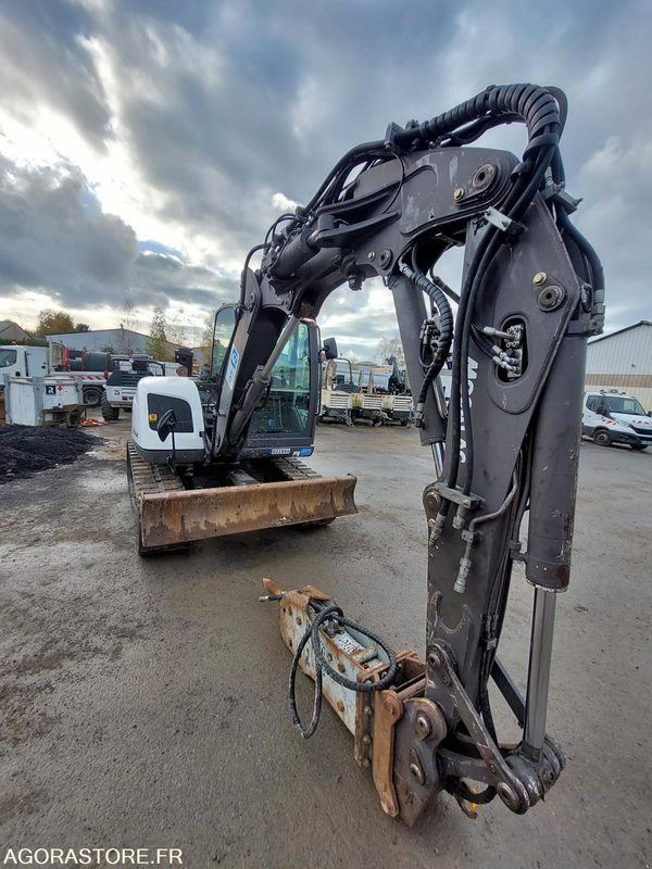MECALAC 8MCR - Excavator: picture 2 MECALAC 8MCR - Excavator: picture 2