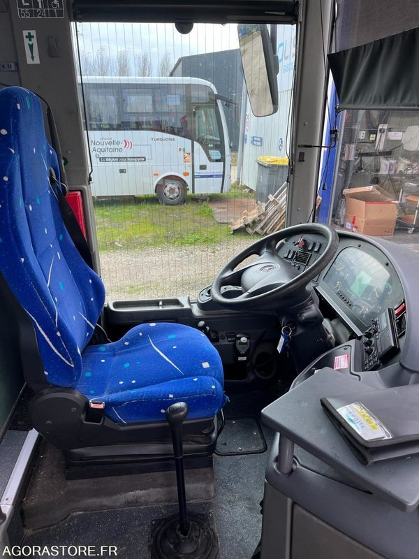 MERCEDES INTOURO N°093338 - School bus: picture 5 MERCEDES INTOURO N°093338 - School bus: picture 5