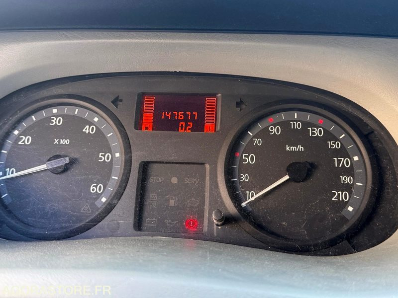 MINIBUS RENAULT TRAFIC 523 BBK 69 - Minibus, Passenger van: picture 5 MINIBUS RENAULT TRAFIC 523 BBK 69 - Minibus, Passenger van: picture 5