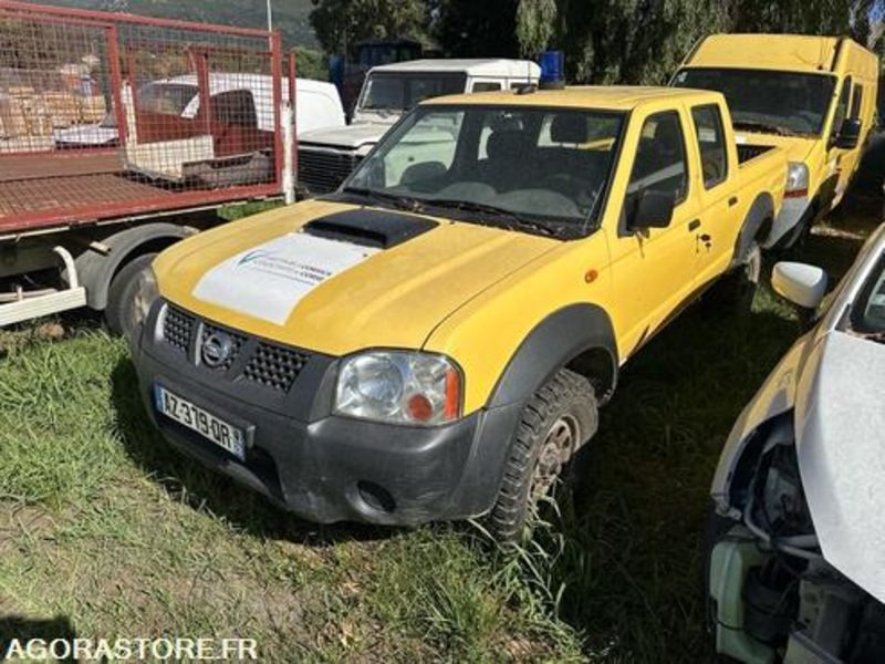 NISSAN NAVARRA - 2010 - 256672KM - AZ379QR - Pickup truck: picture 2 NISSAN NAVARRA - 2010 - 256672KM - AZ379QR - Pickup truck: picture 2