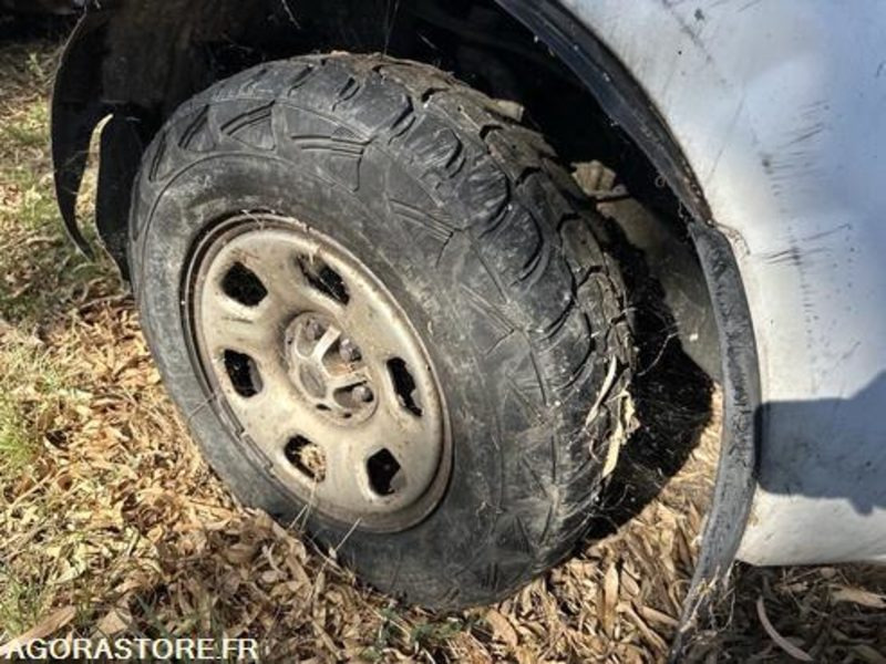 NISSAN NAVARRA - 2013 - 200000KM - CX496PF - Pickup truck: picture 5 NISSAN NAVARRA - 2013 - 200000KM - CX496PF - Pickup truck: picture 5