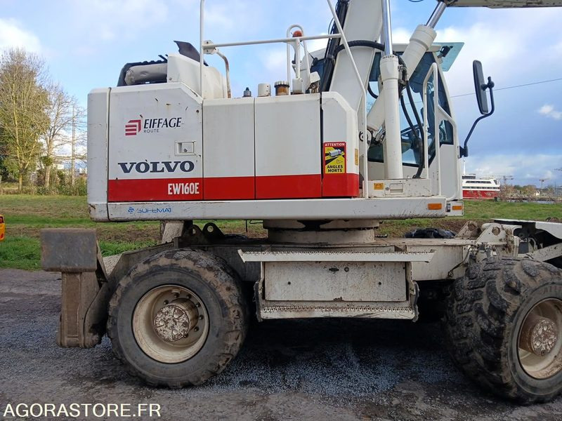 PELLE SUR PNEUS - VOLVO -EW160E - 2016 - 12500 - Excavator: picture 1 PELLE SUR PNEUS - VOLVO -EW160E - 2016 - 12500 - Excavator: picture 1