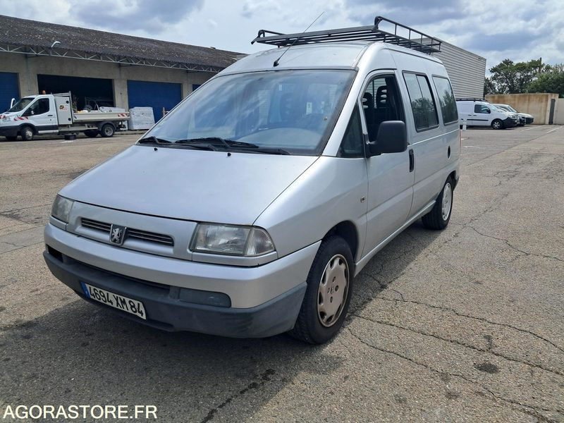 PEUGEOT EXPERT COMBI 8 PLACES - Minibus, Passenger van: picture 1 PEUGEOT EXPERT COMBI 8 PLACES - Minibus, Passenger van: picture 1