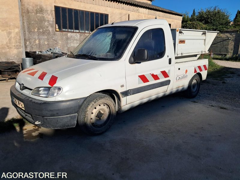 PEUGEOT PARTNER BENNE - Small van: picture 1 PEUGEOT PARTNER BENNE - Small van: picture 1