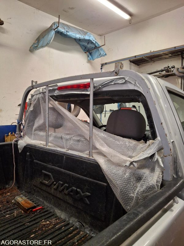 PICK UP D MAX   ISUZU - Pickup truck: picture 5 PICK UP D MAX   ISUZU - Pickup truck: picture 5