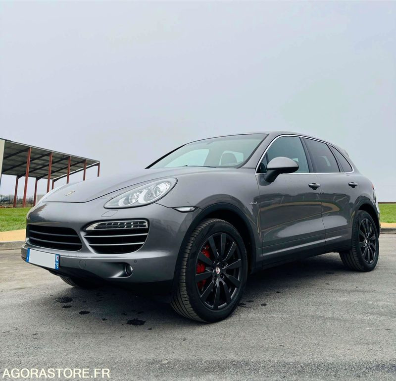 PORSCHE CAYENNE 3.0 V6 - 2012 - 42 000 KM - EXCELLENT ETAT - Car: picture 2 PORSCHE CAYENNE 3.0 V6 - 2012 - 42 000 KM - EXCELLENT ETAT - Car: picture 2