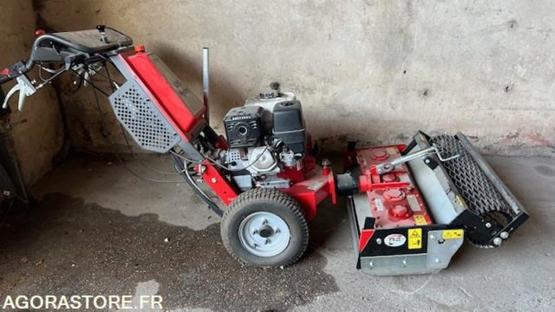 PORTE-OUTILS DESHERBEUR AVEC HERSE (PREPARATION ET EGALISATION DES SOLS) - Garden equipment: picture 1 PORTE-OUTILS DESHERBEUR AVEC HERSE (PREPARATION ET EGALISATION DES SOLS) - Garden equipment: picture 1