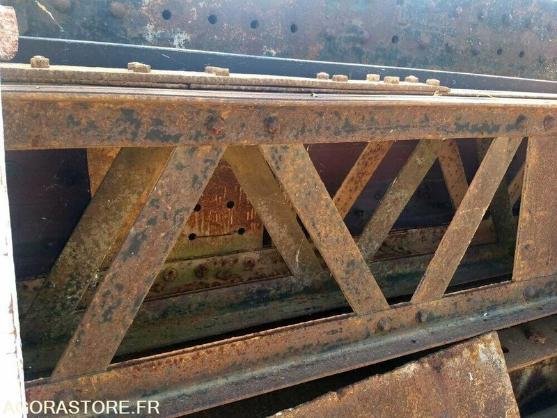 POUTRES DE PAREMENT style Eiffel - Tool/ Equipment: picture 2 POUTRES DE PAREMENT style Eiffel - Tool/ Equipment: picture 2