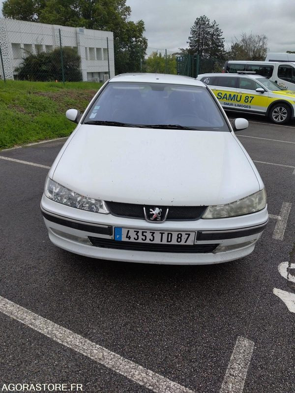 Peugeot 406 st pack sport break 2.2 essence 16v  160cv - Station wagon: picture 1 Peugeot 406 st pack sport break 2.2 essence 16v  160cv - Station wagon: picture 1