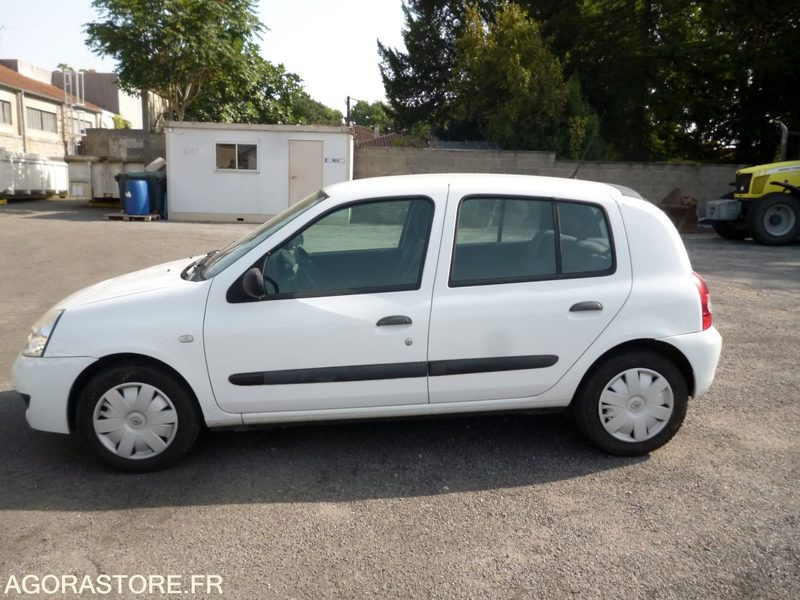 RENAULT CLIO 1.5 DCI - 2007 - Car: picture 2 RENAULT CLIO 1.5 DCI - 2007 - Car: picture 2
