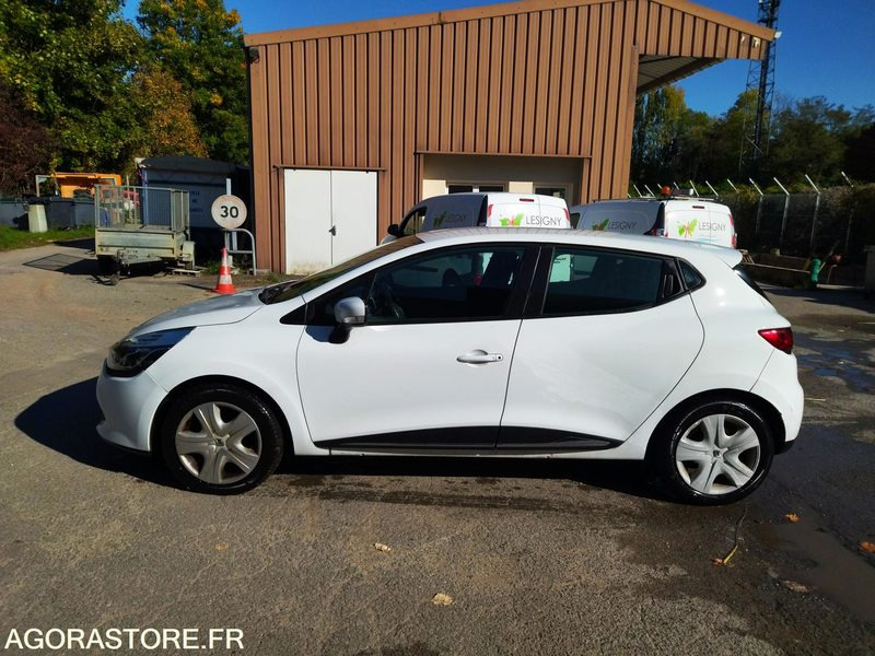 RENAULT CLIO DE 2013 AVEC 258818 KM - Car: picture 4 RENAULT CLIO DE 2013 AVEC 258818 KM - Car: picture 4