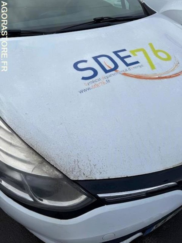 RENAULT CLIO - Car: picture 4 RENAULT CLIO - Car: picture 4