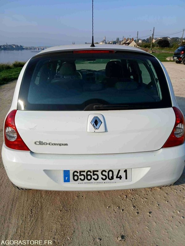 RENAULT CLIO II 1.5 DCI DE 2008 - Car: picture 5 RENAULT CLIO II 1.5 DCI DE 2008 - Car: picture 5