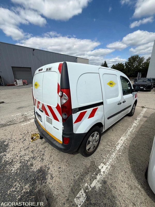 Small van RENAULT KANGOO - 2011 - 132800 KM (P1004226): picture 8