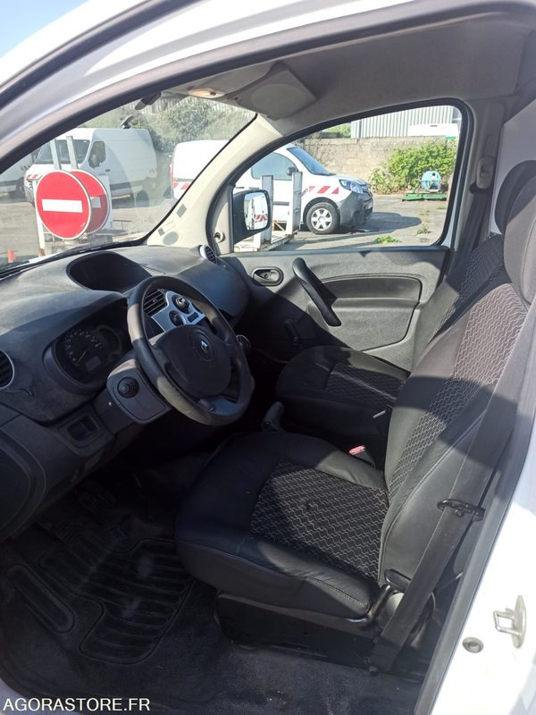 RENAULT KANGOO VU 2 PLACES 1.5 DCI 68CH 2011 103906KM - Small van: picture 5 RENAULT KANGOO VU 2 PLACES 1.5 DCI 68CH 2011 103906KM - Small van: picture 5