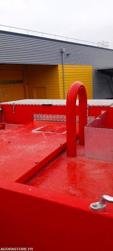 RENAULT M210 4X4 - Fire truck: picture 4 RENAULT M210 4X4 - Fire truck: picture 4