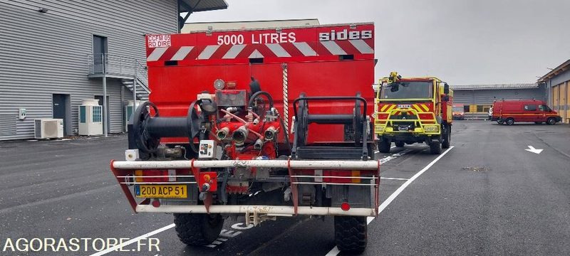 RENAULT M210 4X4 - Fire truck: picture 3 RENAULT M210 4X4 - Fire truck: picture 3