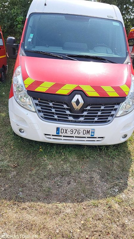 RENAULT MASTER - 2015 - 228300 KM - Ambulance: picture 1 RENAULT MASTER - 2015 - 228300 KM - Ambulance: picture 1