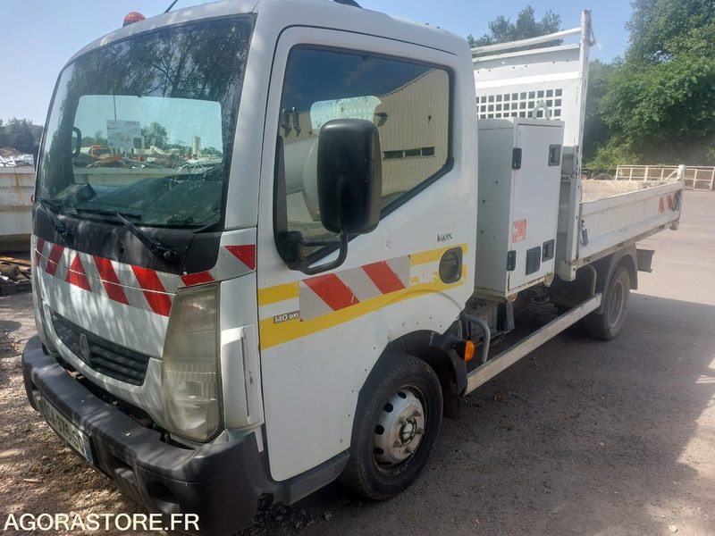 RENAULT MAXITY BENNE 140.35/6 L2 - 2012 / 270830 KM(P1202130) - Tipper van: picture 1 RENAULT MAXITY BENNE 140.35/6 L2 - 2012 / 270830 KM(P1202130) - Tipper van: picture 1
