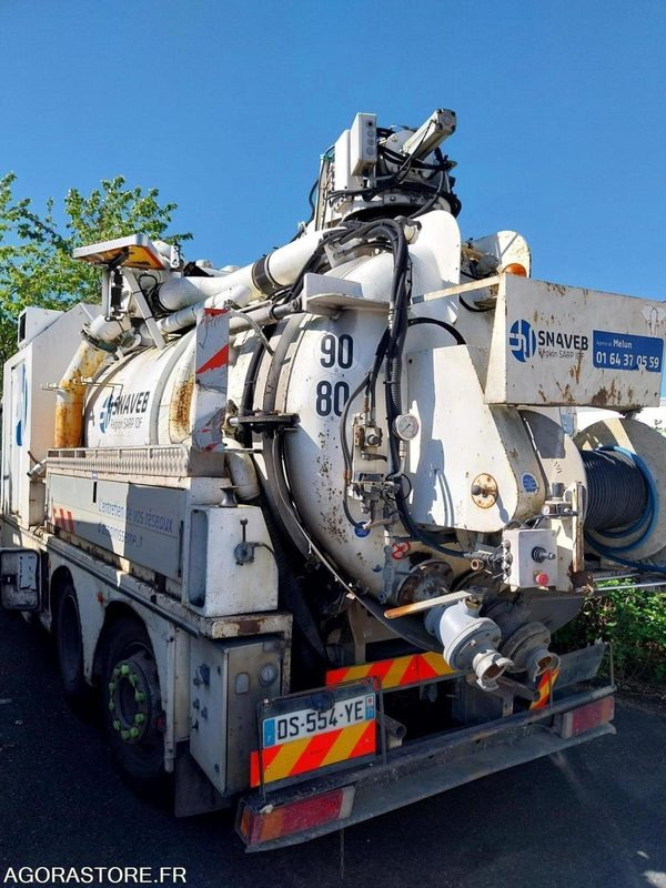 RENAULT P340 26T HUWER 2000 (269746Km) NON ROULANT EXPORT UNIQUEMENT - Vacuum truck: picture 1 RENAULT P340 26T HUWER 2000 (269746Km) NON ROULANT EXPORT UNIQUEMENT - Vacuum truck: picture 1