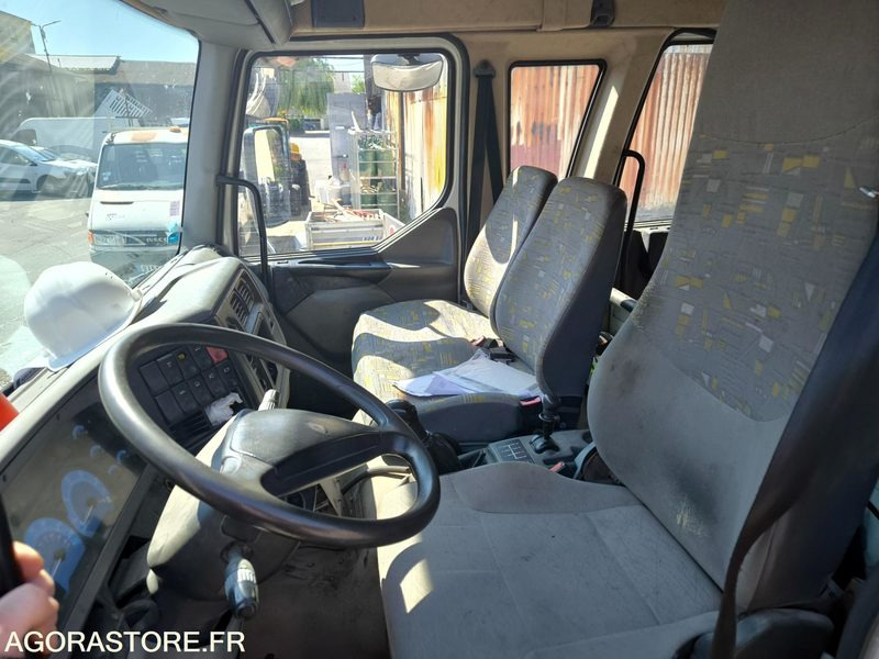 RENAULT PL Type Benne MILDIUM 210 192610kms 2002 - Tipper: picture 4 RENAULT PL Type Benne MILDIUM 210 192610kms 2002 - Tipper: picture 4