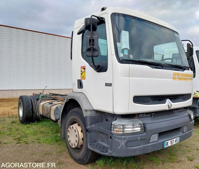 RENAULT PREMIUM 370-19 / 2007 / 371820 km - Cab chassis truck: picture 1 RENAULT PREMIUM 370-19 / 2007 / 371820 km - Cab chassis truck: picture 1