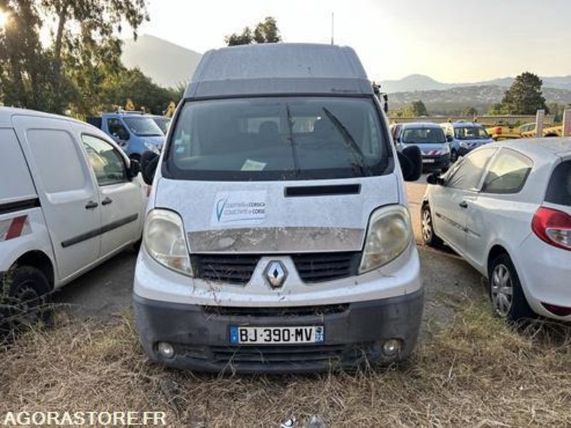 RENAULT TRAFIC - 2011 - 89400KM - BJ390MV - Panel van: picture 1 RENAULT TRAFIC - 2011 - 89400KM - BJ390MV - Panel van: picture 1