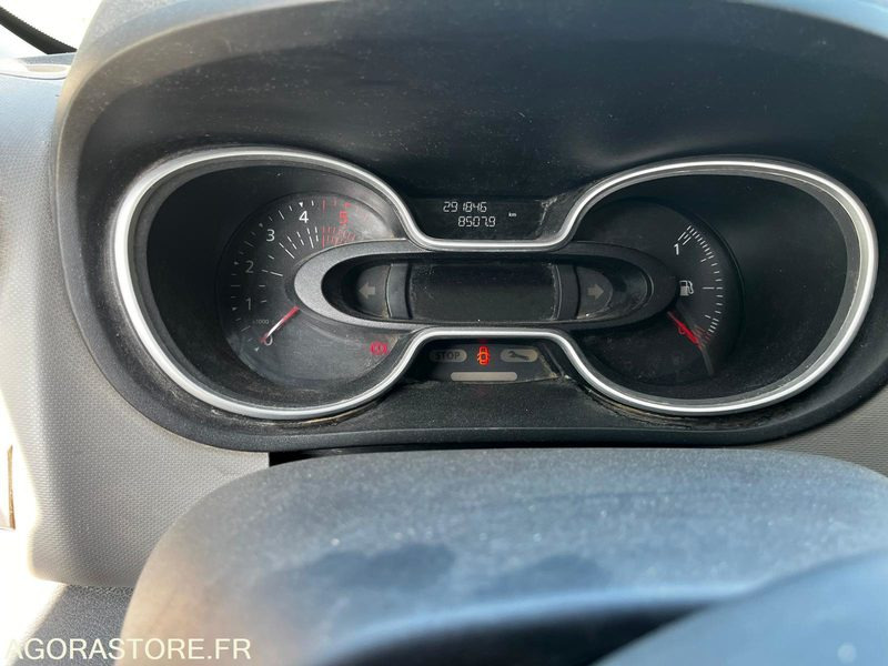 RENAULT TRAFIC 3 1.6 dci 6 PLACES - 2019 / 291000 KM - Small van: picture 5 RENAULT TRAFIC 3 1.6 dci 6 PLACES - 2019 / 291000 KM - Small van: picture 5