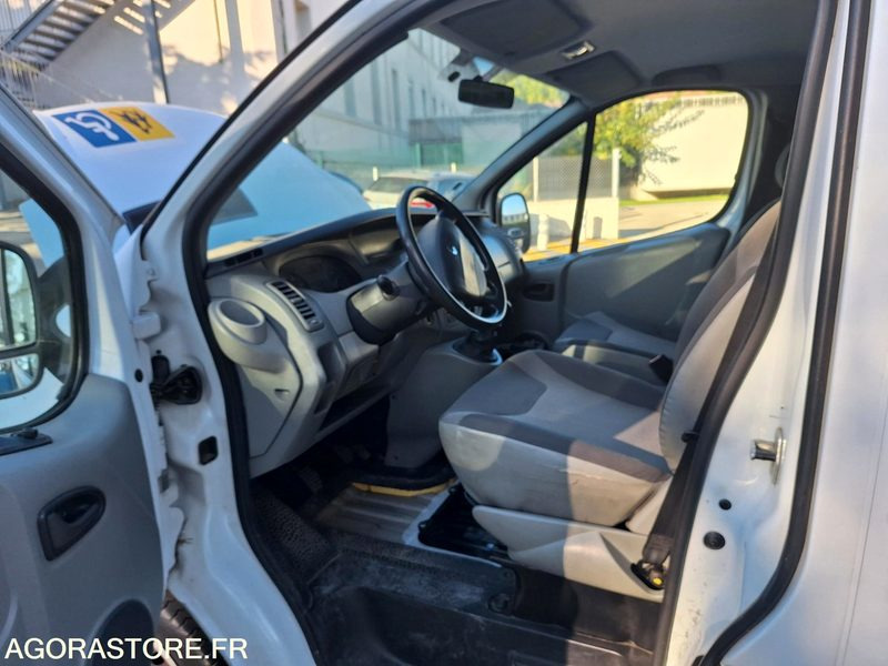RENAULT TRAFIC - Minibus, Passenger van: picture 5 RENAULT TRAFIC - Minibus, Passenger van: picture 5