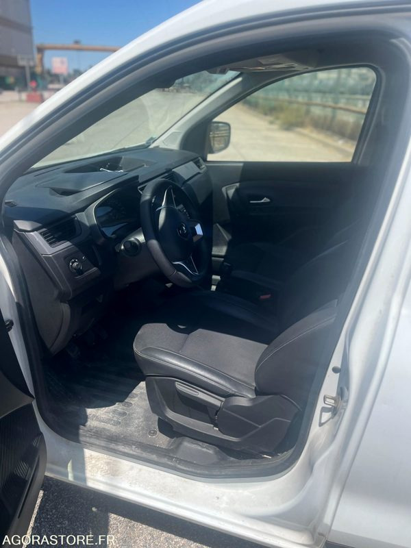 RENAULT VAN EXPRESS CONFORT 1.5 dCi S&S 95cv - 2021 / 92500 KM - Small van: picture 4 RENAULT VAN EXPRESS CONFORT 1.5 dCi S&S 95cv - 2021 / 92500 KM - Small van: picture 4
