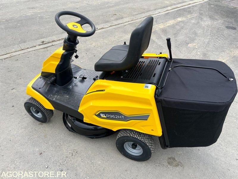 RIDER Tracteur tondeuse ROQUES ET LECOEUR RLR962 NEUF Ramassage arrière - Garden mower: picture 3 RIDER Tracteur tondeuse ROQUES ET LECOEUR RLR962 NEUF Ramassage arrière - Garden mower: picture 3