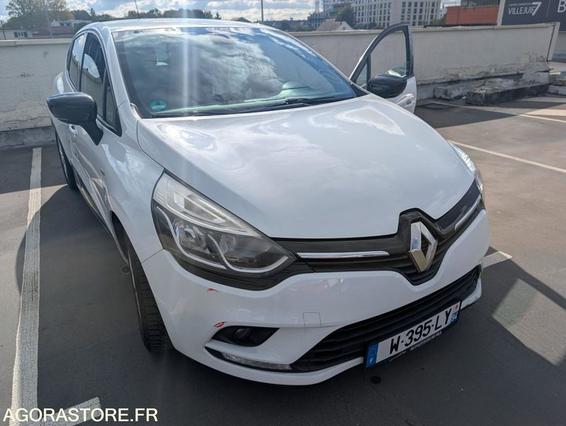 Renault Clio IV Limited TCe 90 – 2017 – Très bien équipée – Excellent état - Car: picture 2 Renault Clio IV Limited TCe 90 – 2017 – Très bien équipée – Excellent état - Car: picture 2